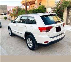 جیپ گراند شیرۆکی